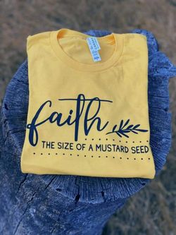 🌺🌻Beautiful inspirational shirts For sale. Brand new $15 each🌻🌺