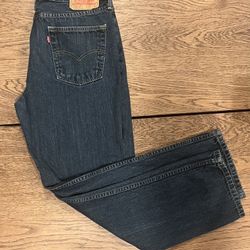 ****SOLD****Levis Slim Fit Blue Jeans 34 Waist 32 Length