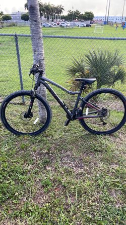 Specialized Myka Disc Womens Mountain Bike Size M