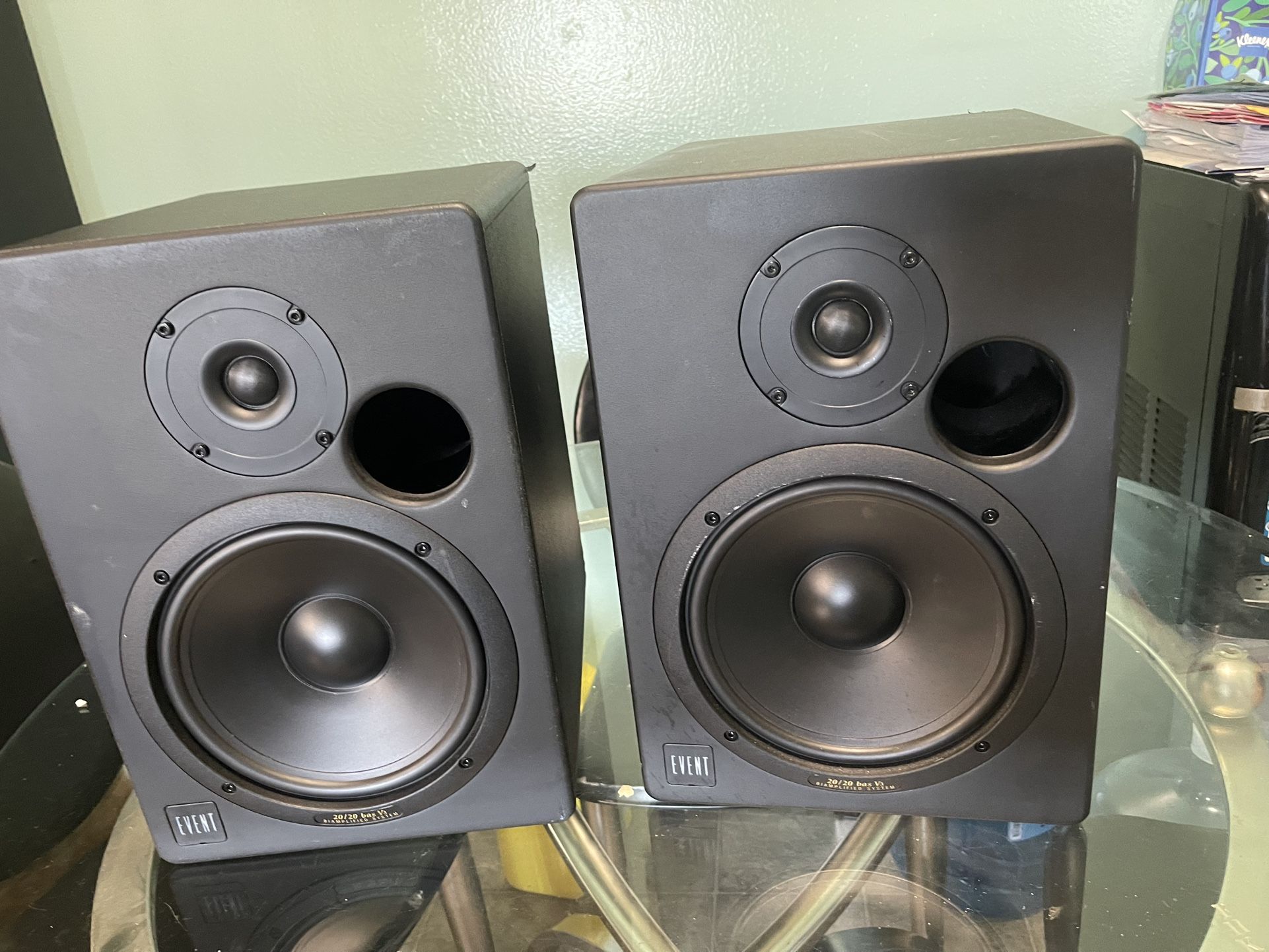 Event 20/20 Bas V3 Speakers