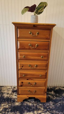 LINGERIE TALL DRESSER
