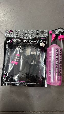 Muc-Off Bike Cleaning Kit