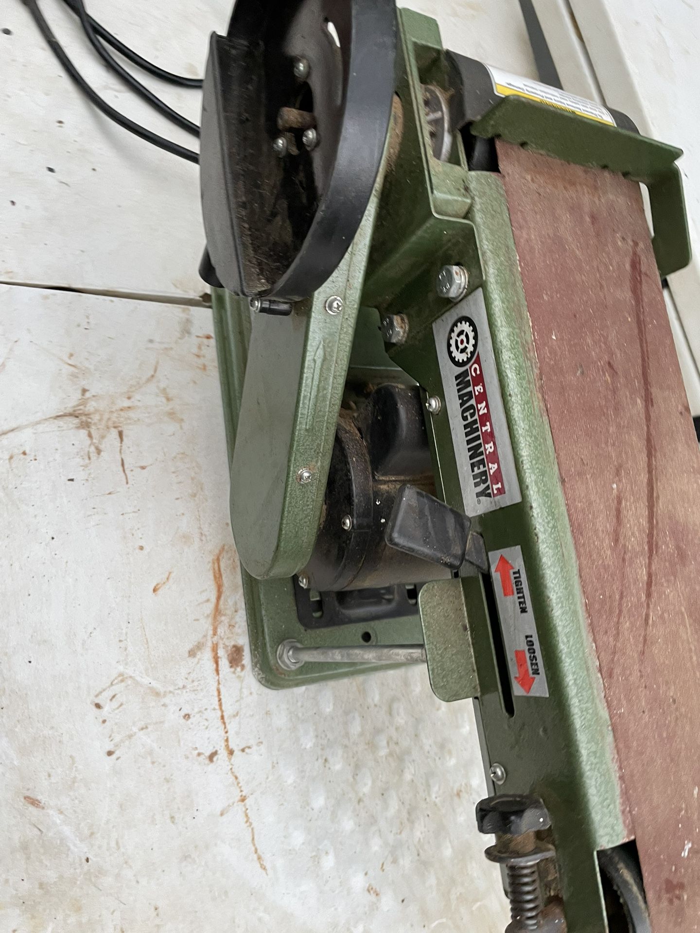 CENTRAL MACHINERY. BEF& BISC SANDER .
