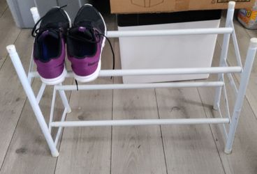 Shoe rack it's expendable