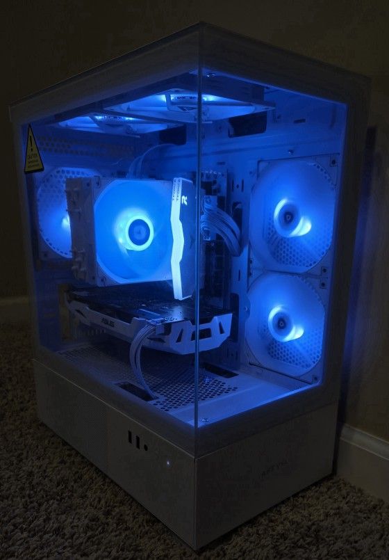 Clean All White PC