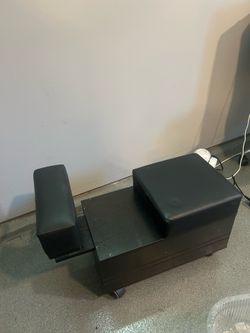 Pedicure station