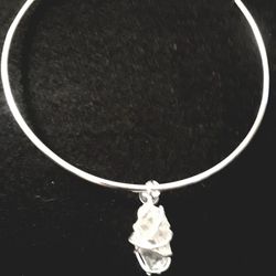 Silver Choker With Floating Pendant 