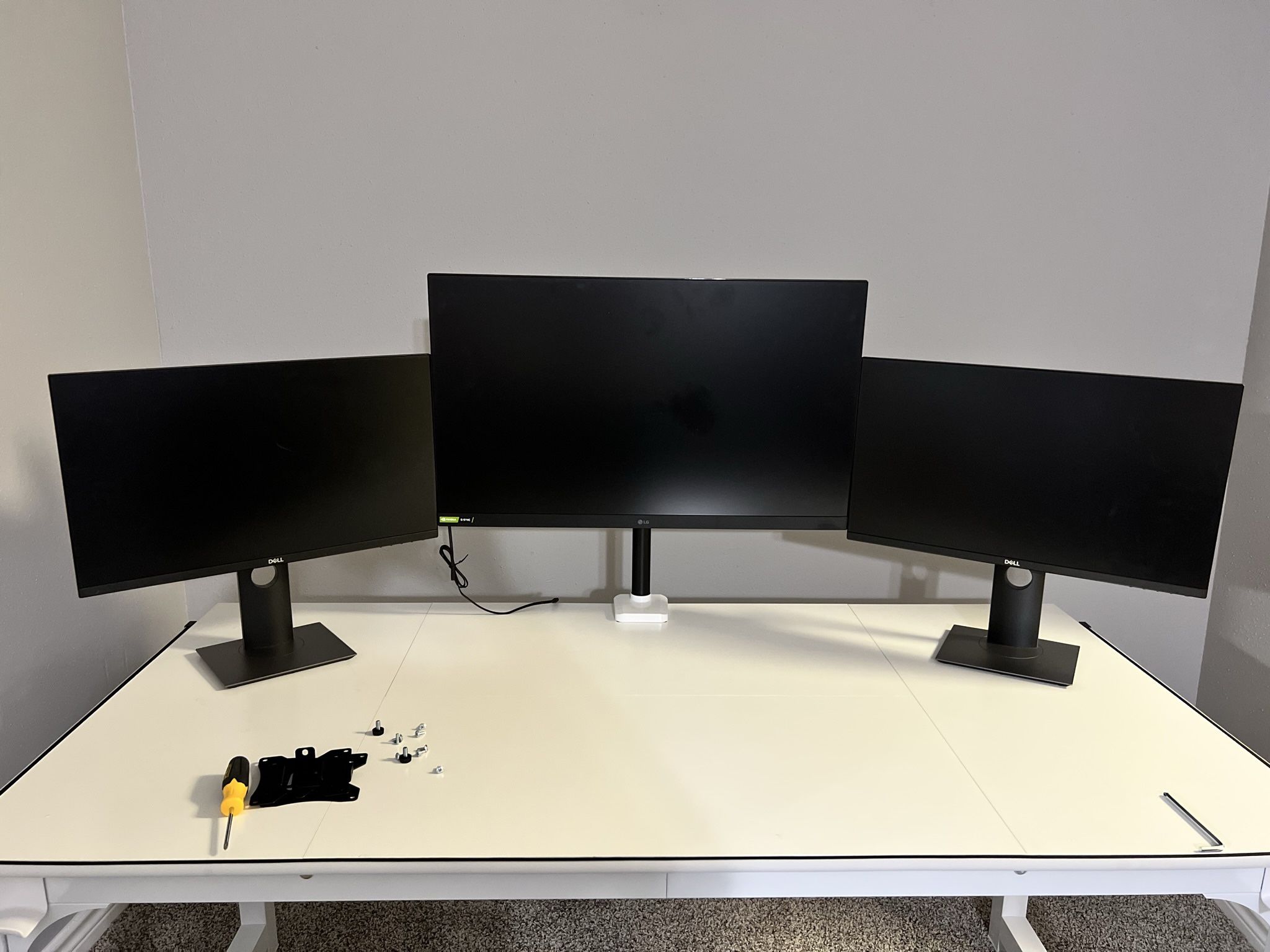 63x23.5” Large Gaming Desk - White