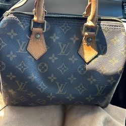 Louis Vuitton Speedy 30 