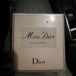 MISS DIOR PERFUME