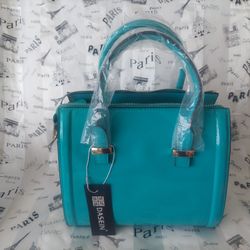Women's Medium Shiny Faux Patent Leather Shoulder Bag