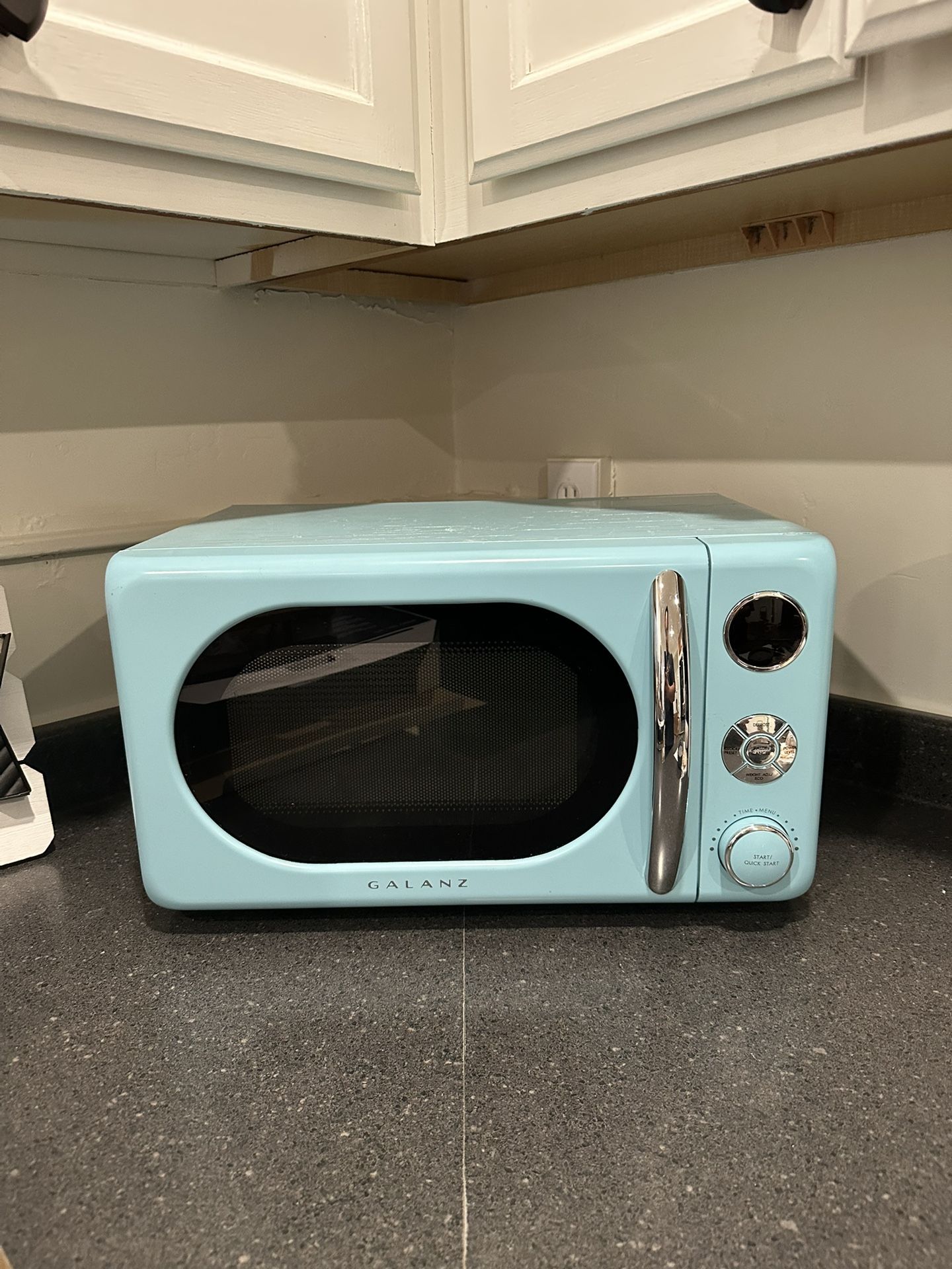 Retro Microwave