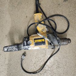 DEWALT DRILL  