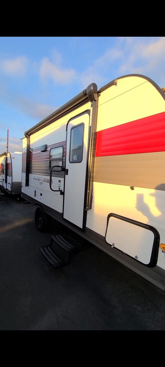 RV 17FT TRAILER 2025