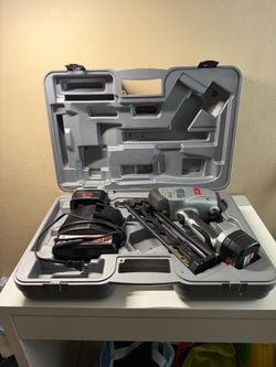 SENCO AirFree 41 Cordless Finish Nailer 14.4V w/ Charger, Case & 2 Batteries