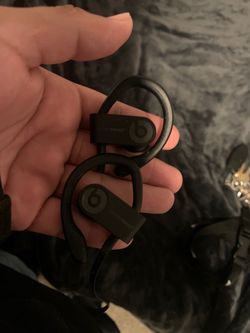 Powerbeats 3