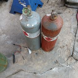 Acetylene Gas 2 Full Tanks