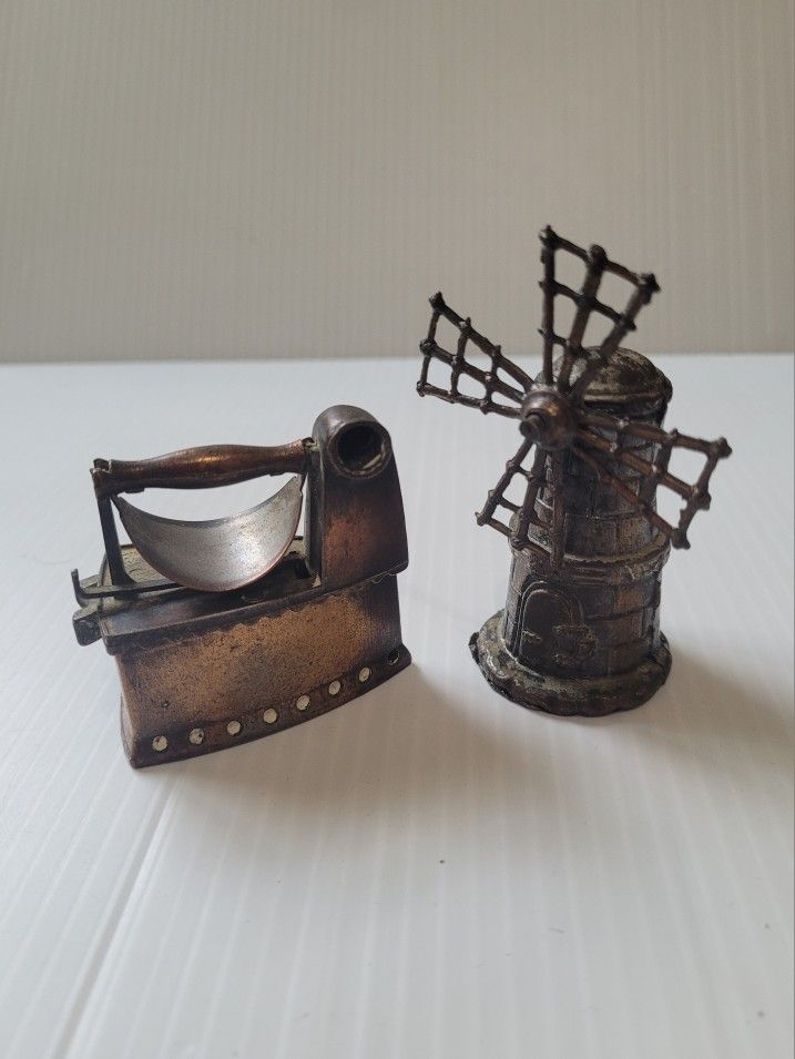 Die Cast Metal Mini Windmill Pencil Sharpener And Coal Sad Iron Pencil Sharpener

