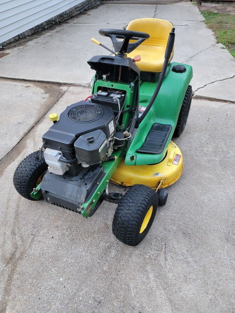John Deere 100 Series Riding Mower 595 OBO