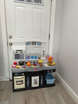 Step 2 play kitchen for toddlers