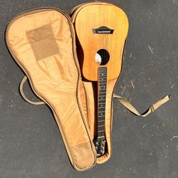 Taylor Baby BT1 Acoustic Guitar w/ Gig Bag – $275 – Vista