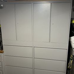 Metal Storage Unit/Cabinets