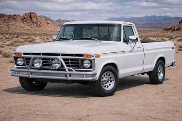 Smittybilt HD Frnt Tube Bumper - '73-'79 Ford F-Series & Other Trucks