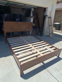 Queen size bed