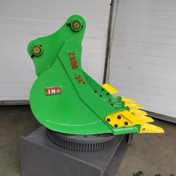  GP Bucket 24" inches for Mini Excavator Kobelco SK 80 or Similar Machinse. 
