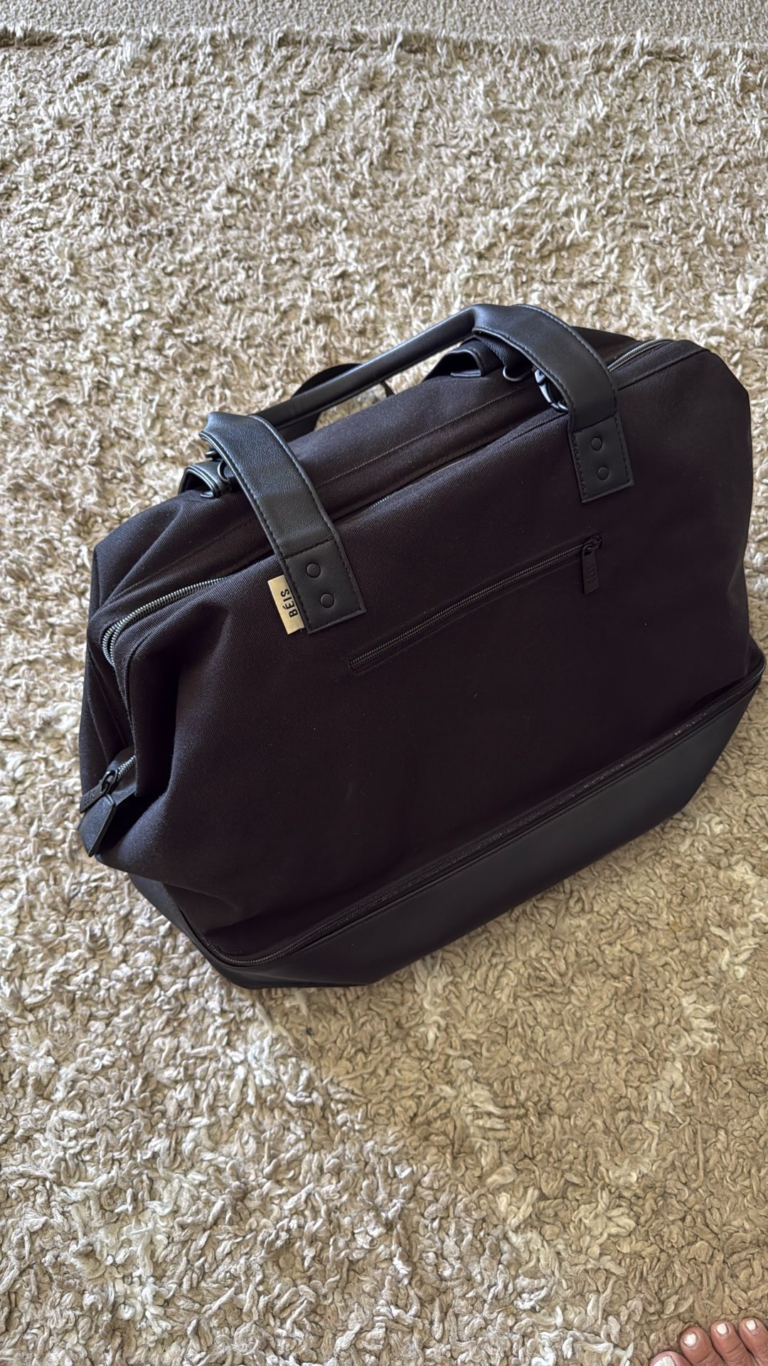 BEIS Carryon travel Weekend Trip bag In Black
