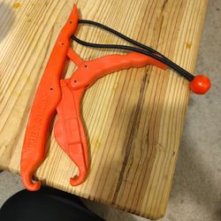 Large fishing fish grip