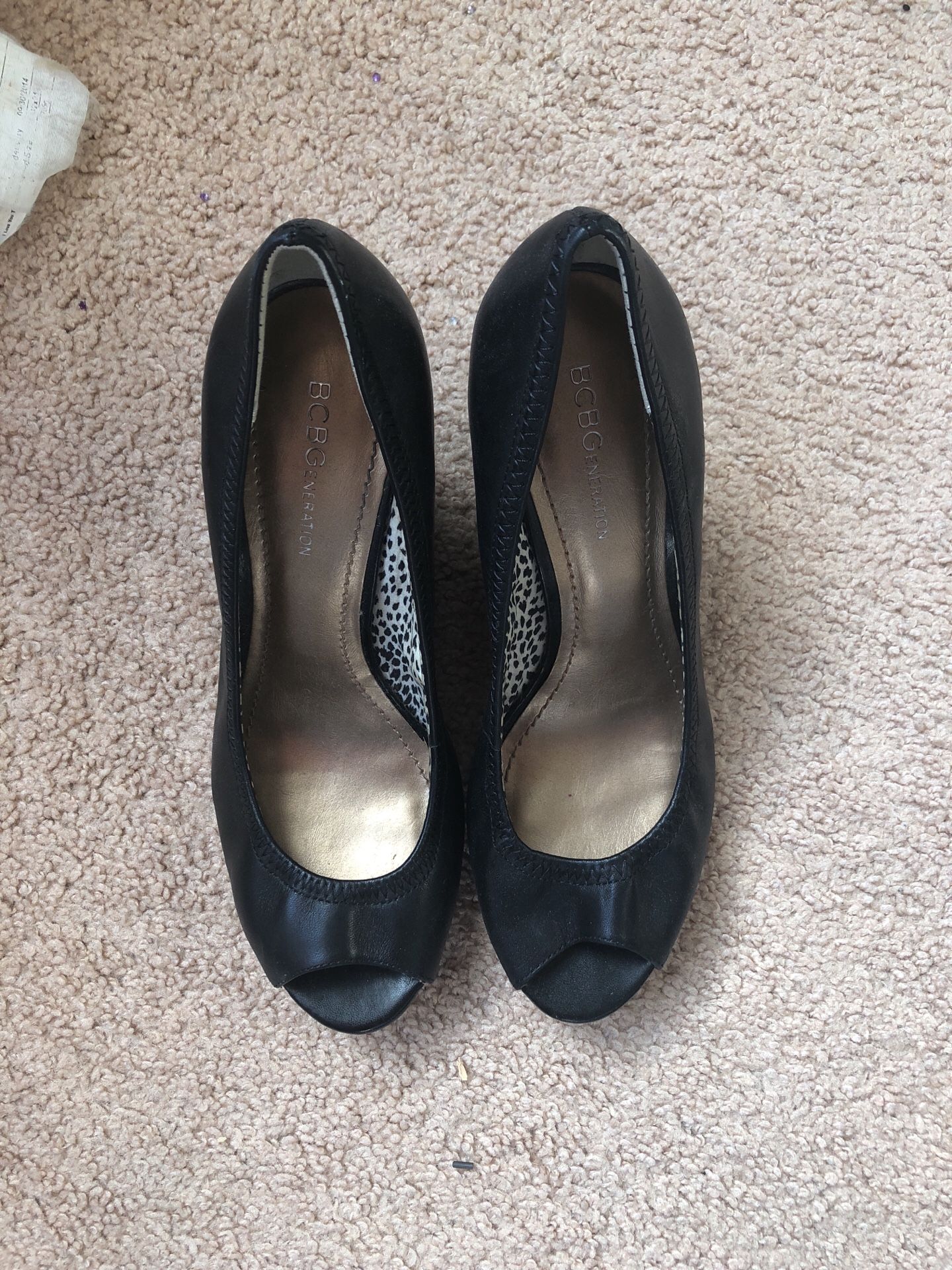 BCBG wedge leather shoes