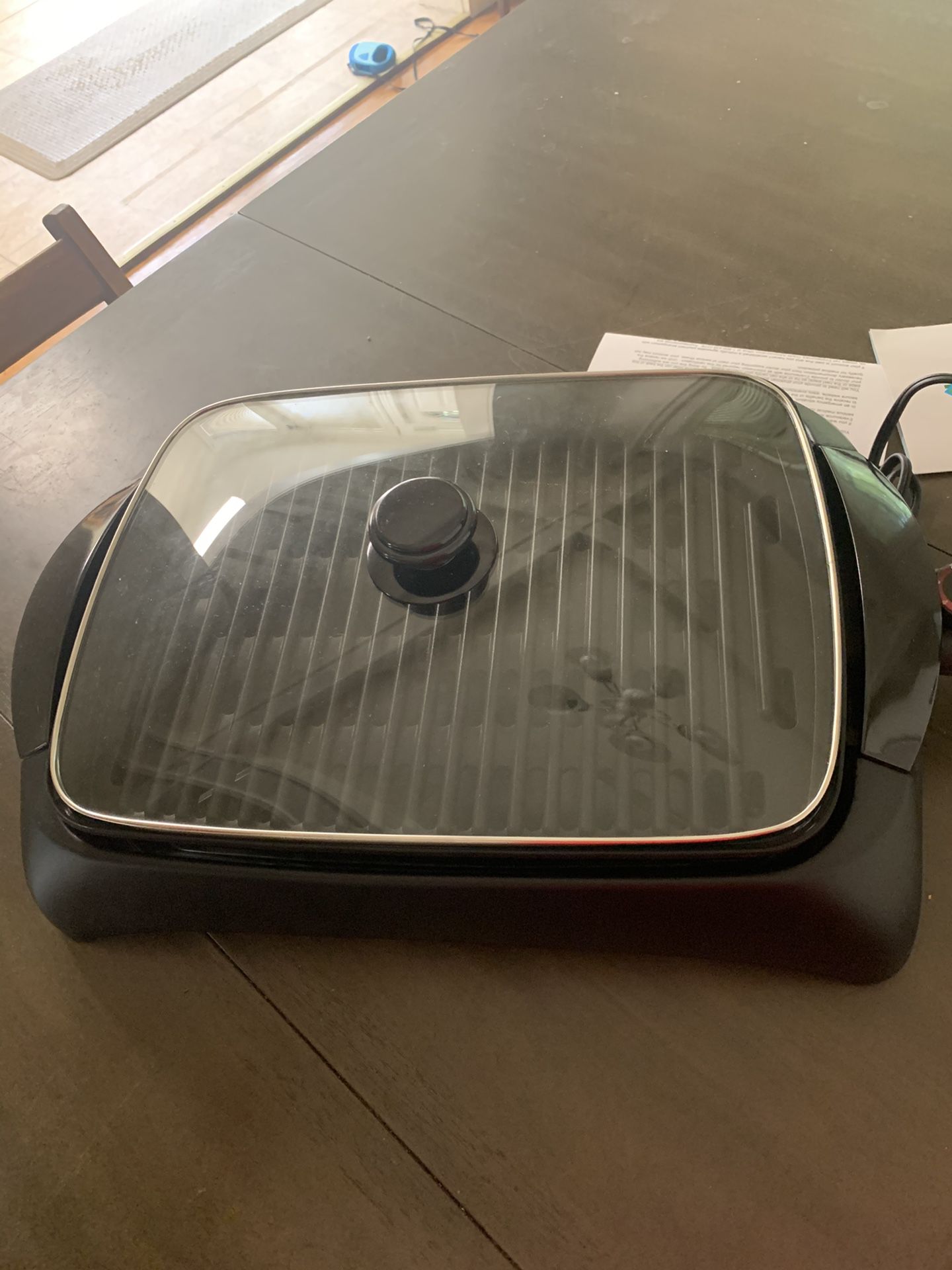 Brand new electric grill. Never used