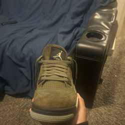 Jordan 4’s Travis Scott