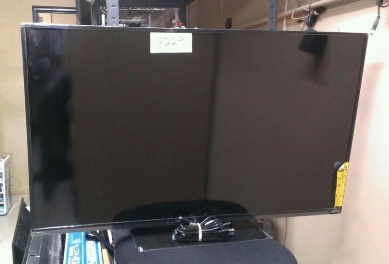 VIZIO E480i-B2 48-Inch 1080p Smart LED HDTV