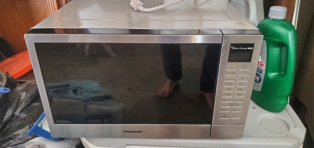 Panasonic Genius Premier Grill Microwave