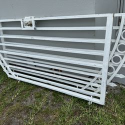 Metal Fence Doble Gate 
