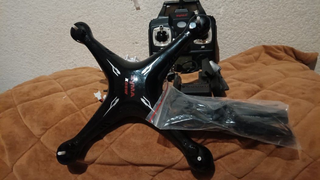 Drone Quadracopter With Camera