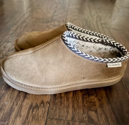 Men Bear Paws Size 9