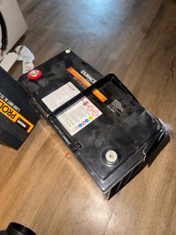 Battery plus inverter for power plug also comes with a heat blower worth over 1000 asking 500