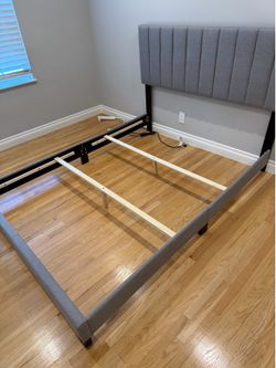 Queen size platform bed frame