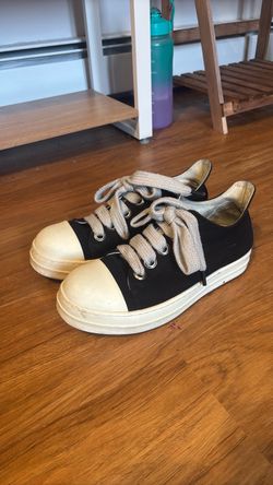 Rick Owen’s jumbo lace