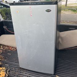 Mini Fridge SANYO 