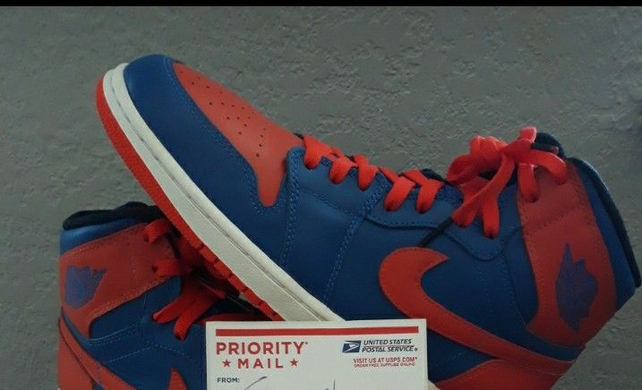 Air jordan 1 retro knicks size 10