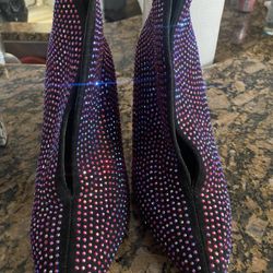 Women’s boots Size 8