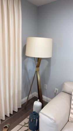 Ethan Allen Lamp - elegant and excellent condition