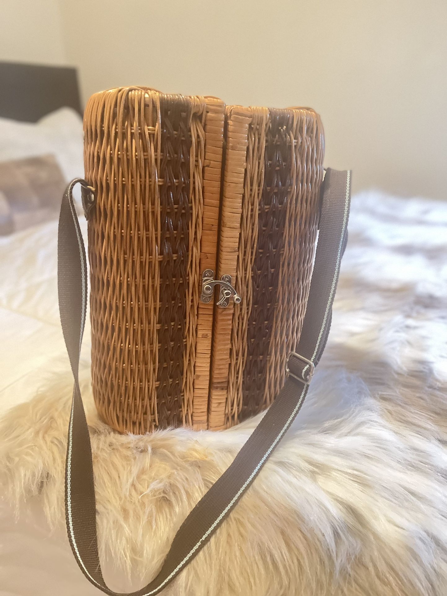 Picnic Wine Basket Carrier