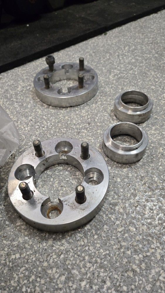 1 Inch Wheel Spacers. Only 2 Available