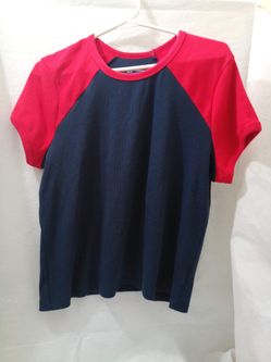 BRAND NEW - NO BOUNDARIES SHIRTS $5 EACH