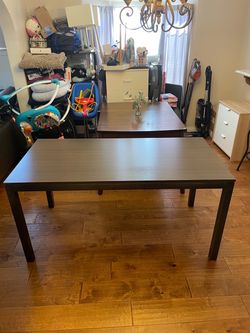 Dinnig table